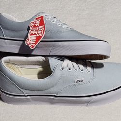 MEN'S SIZE 8.5 / WOMEN'S SIZE 10: VANS CASUAL SNEAKERS!!
