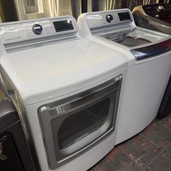 Set LG Washer and Dryer gas