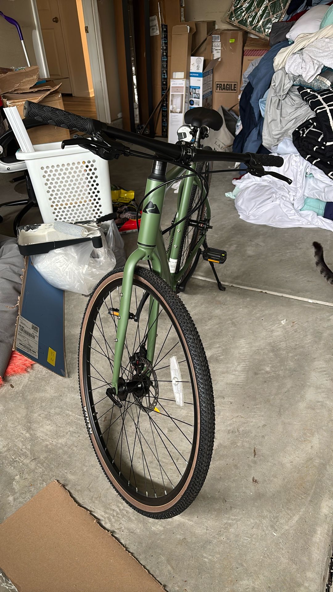 OZARK TRAIL MOUNTAIN BIKE