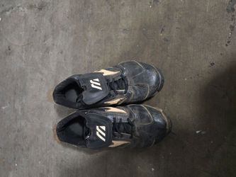 Mizuno baseball metal cleats