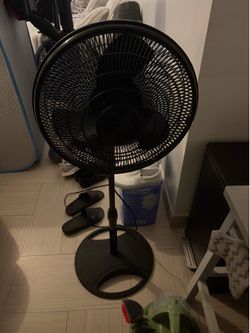 Fan Lasko Oscillating adjustable