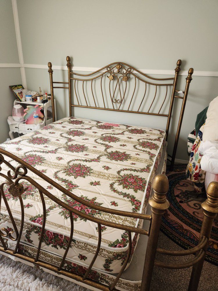 Gold Queen Size Bed