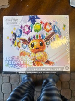 Pokémon Scarlet & Violet Prismatic Evolutions Elite Trainer Box