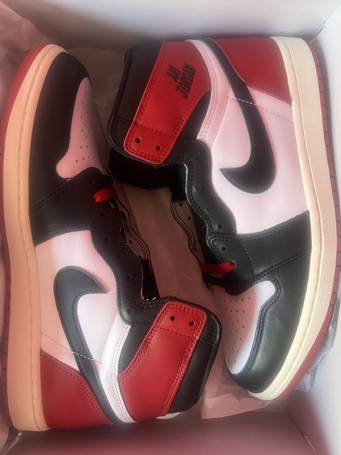 AIR JORDAN 1 Retro High BLACK TOE REIMAGINED MENS SIZE 11.5