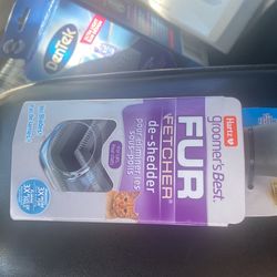 Groomer’s Best Fur Fetcher