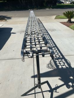 Assembly line Rail w 4 tripods(30ft)