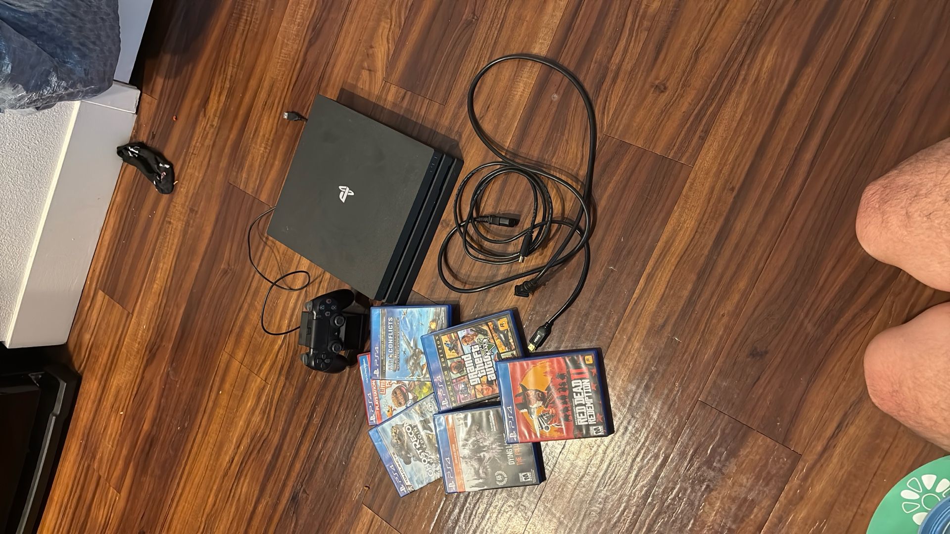 PS4 Pro With Games, Controller, Charging Cradle, Cables