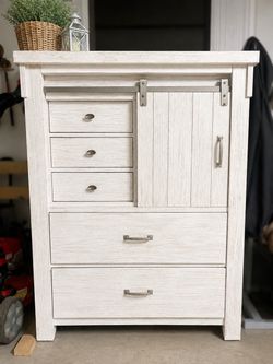 5 Drawer White Chest