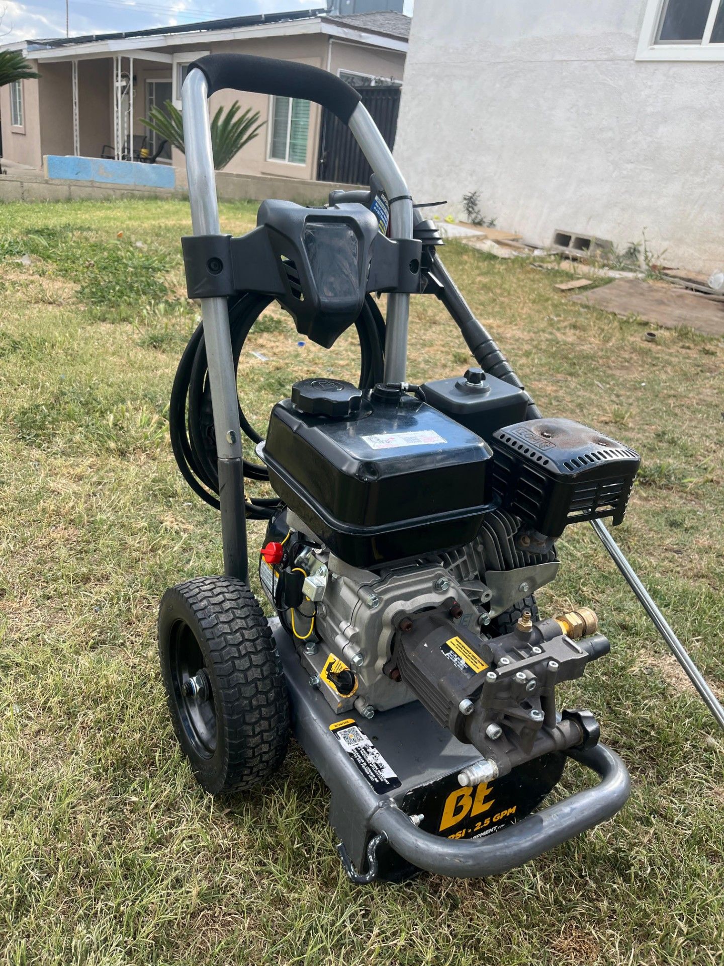 BE 3400 psi 2.5 GPM