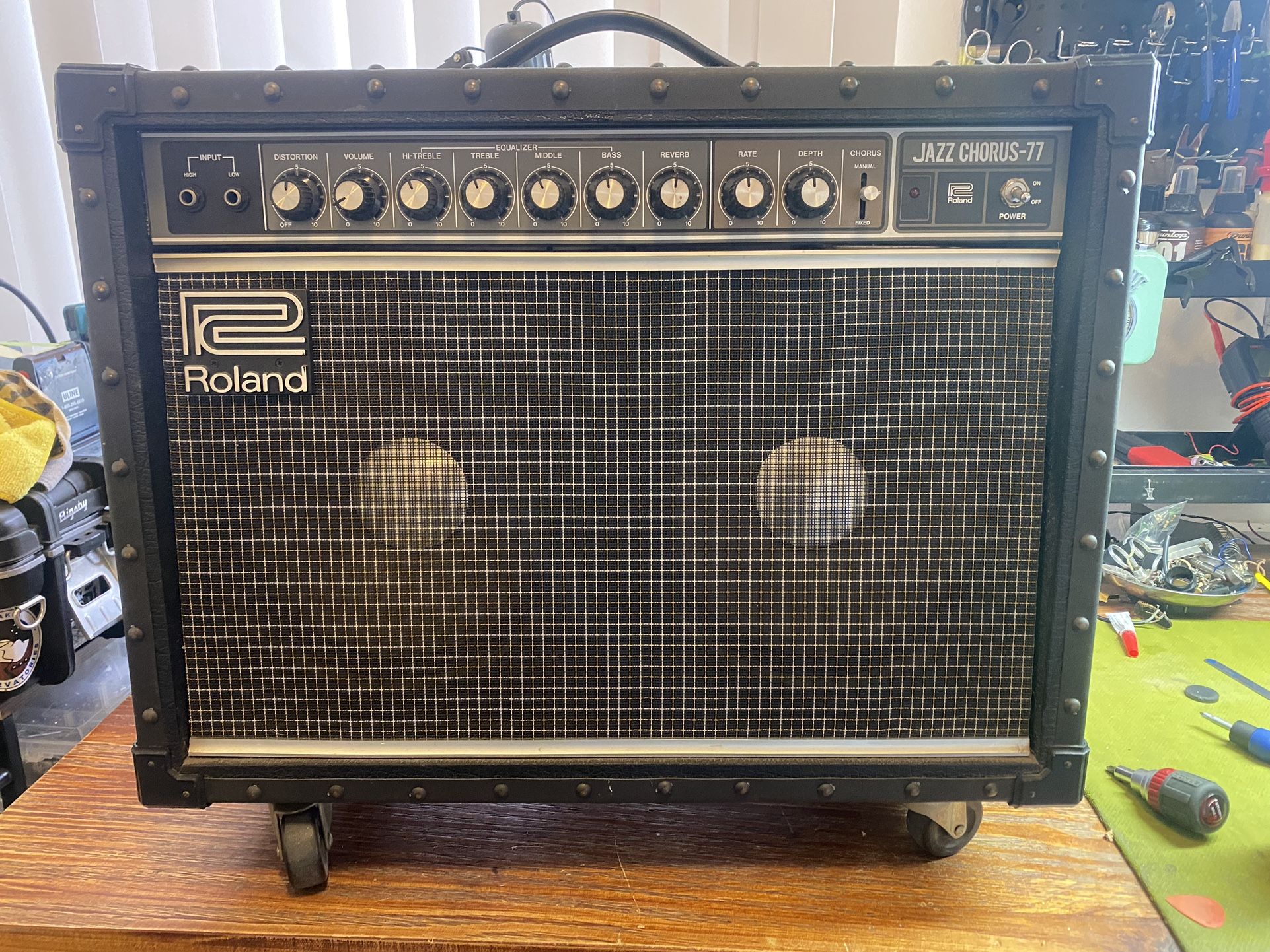 1986 Roland JC-77