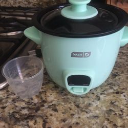 Dash 1 Cup Rice Cooker