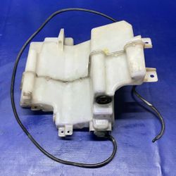 OEM USED M37 Q70 WINDSHIELD WASHER RESERVOIR TANK BOTTLE W/O NECK # 77535