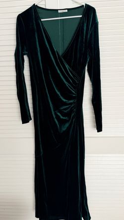 Large- Zaberry Green Velvet Wrap Midi Dress