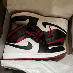 Nike air jordan 1 Mid