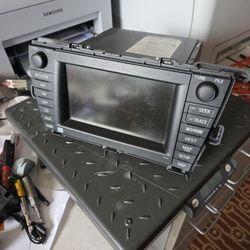 2010-2011 Toyota Prius Hybrid JBL E7022 Touchscreen Radio 86120-47390 NAVIGATION