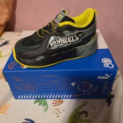 PUMA SHOES KIDS SIZE 7 