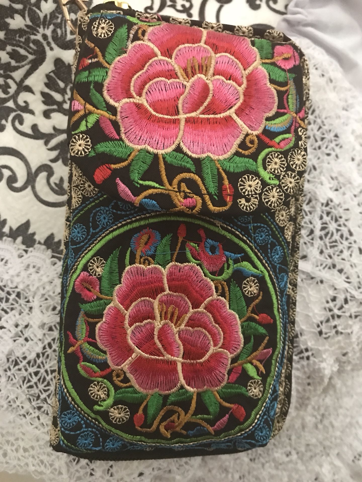 Wristlet Wallet with cellphone insert