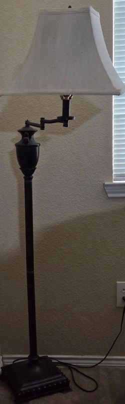 Floor lamp