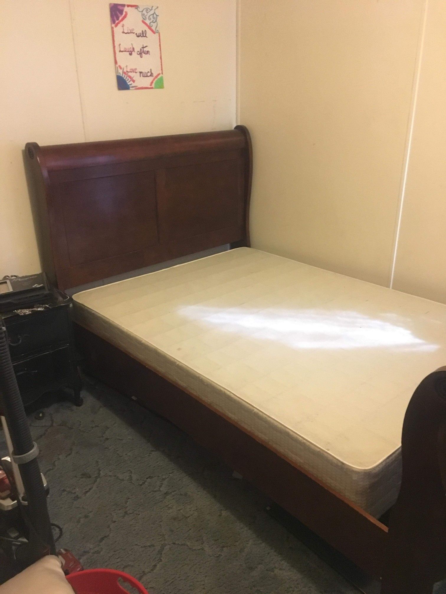 Queen size sleigh bed frame