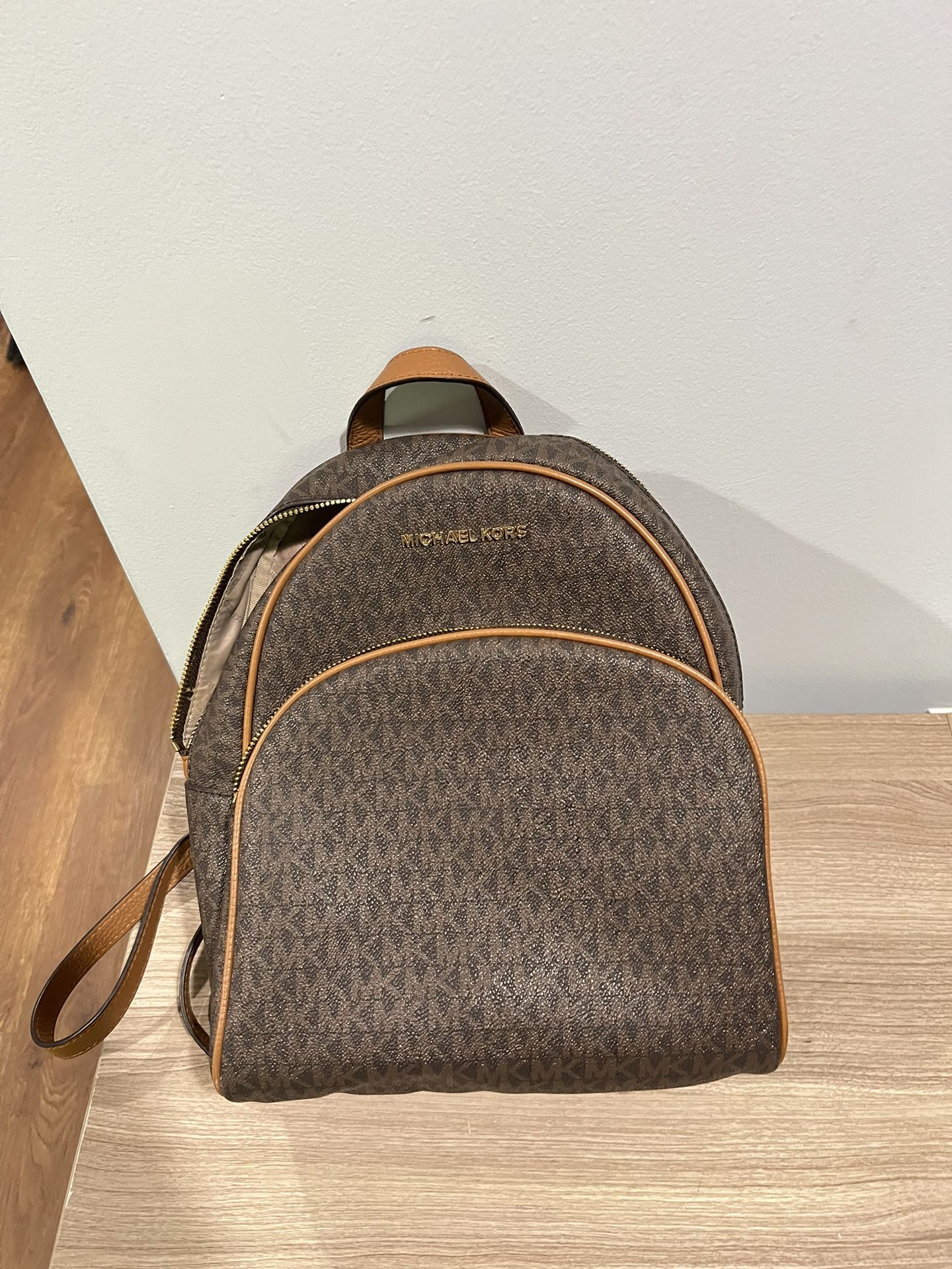 Michael Kors Backpack for Sale in Columbia, MD - OfferUp