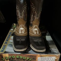 Cowboy Boots 