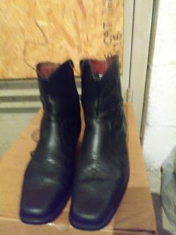 Men leather boots.