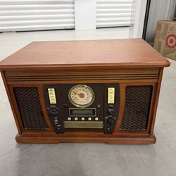 Fm am radio and  cd , record player