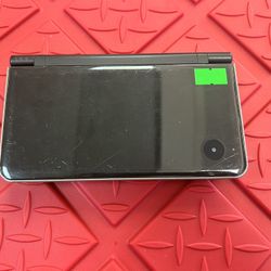 Nintendo DSi XL