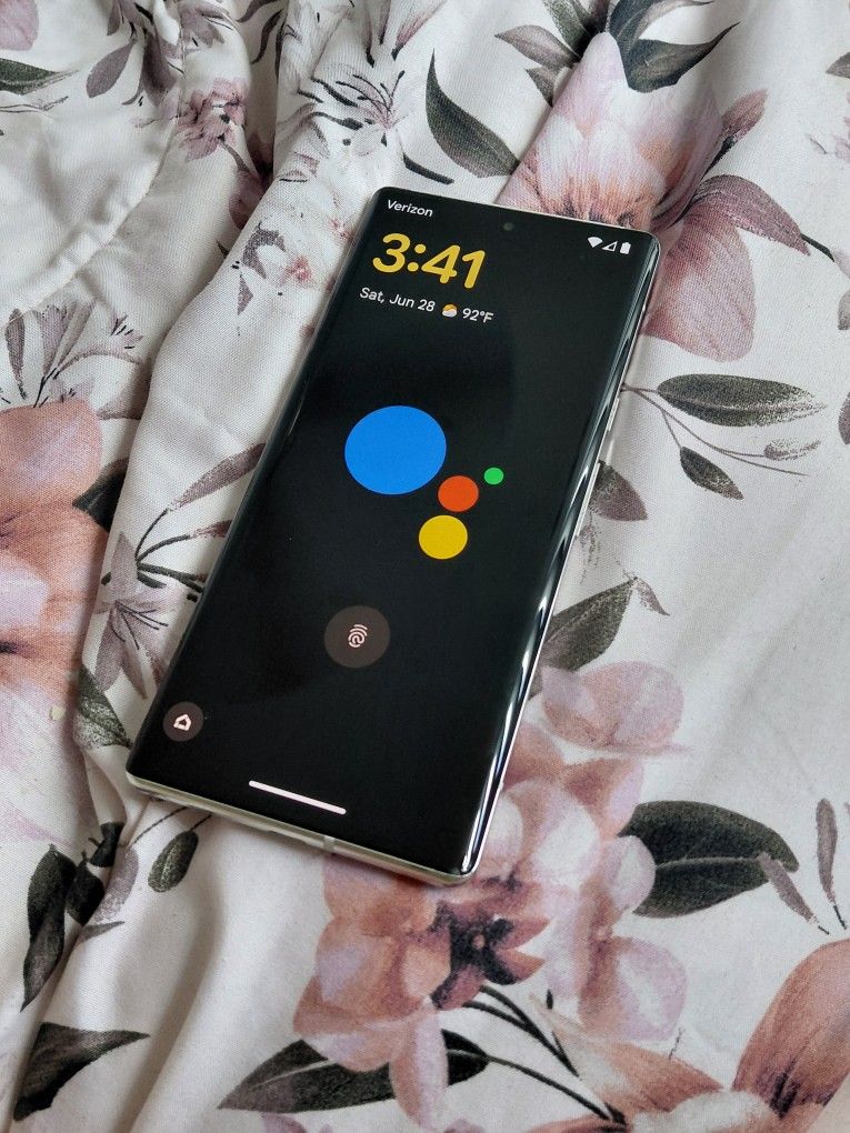 Like New Google Pixel  6 Pro  Factory Unlocked 
