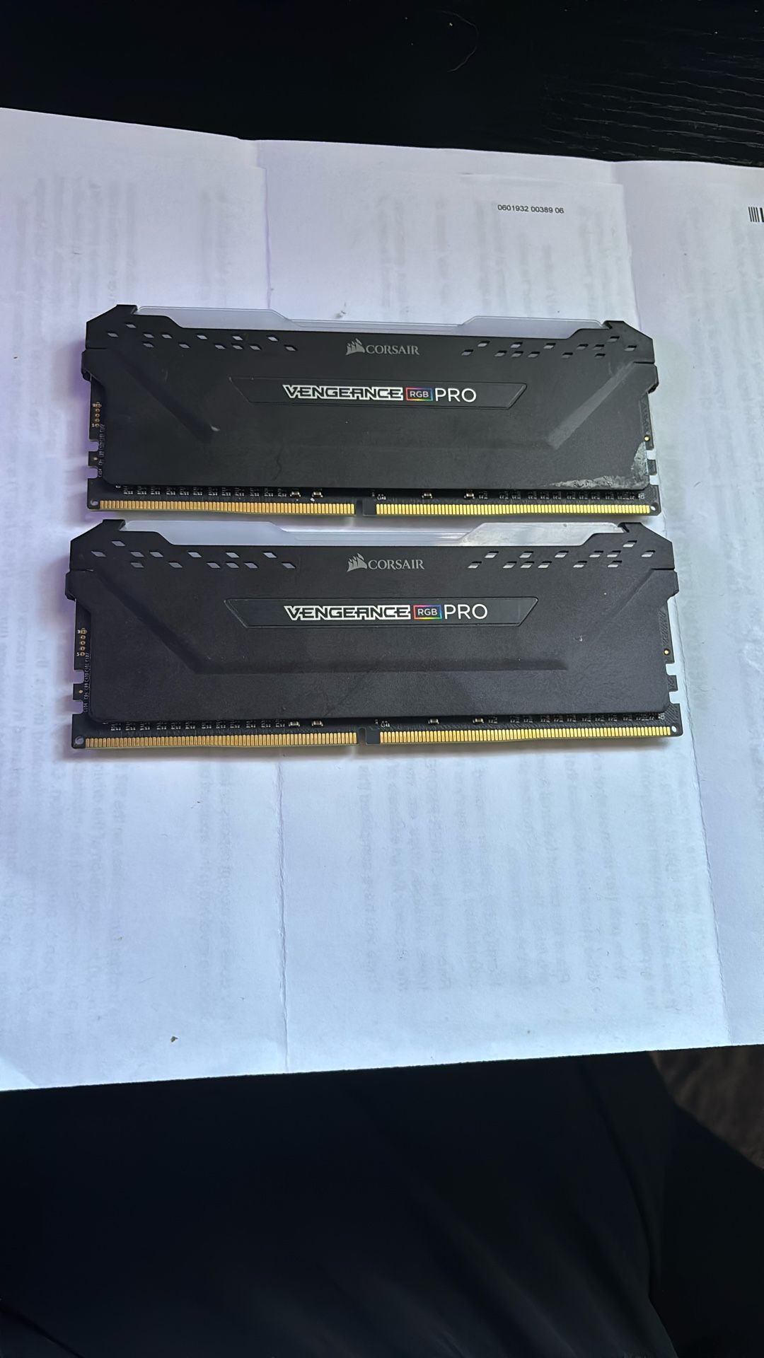 Corsair Vengeance RGB Pro 32 GB (2x 16GB)
