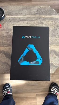 HTC Vive Focus VR Headset Box