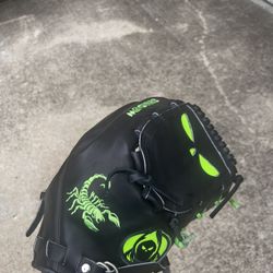 Shadow Glove 