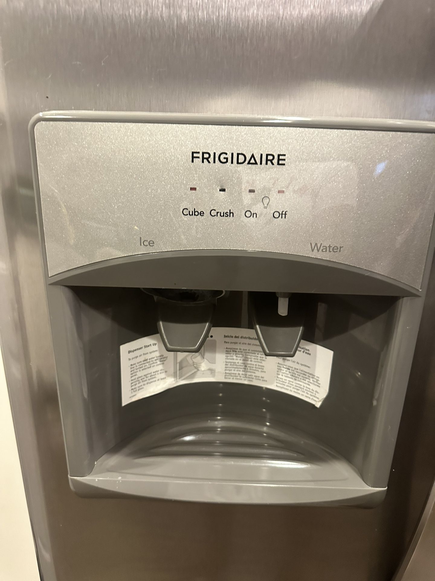 Frigidaire Refrigerator 