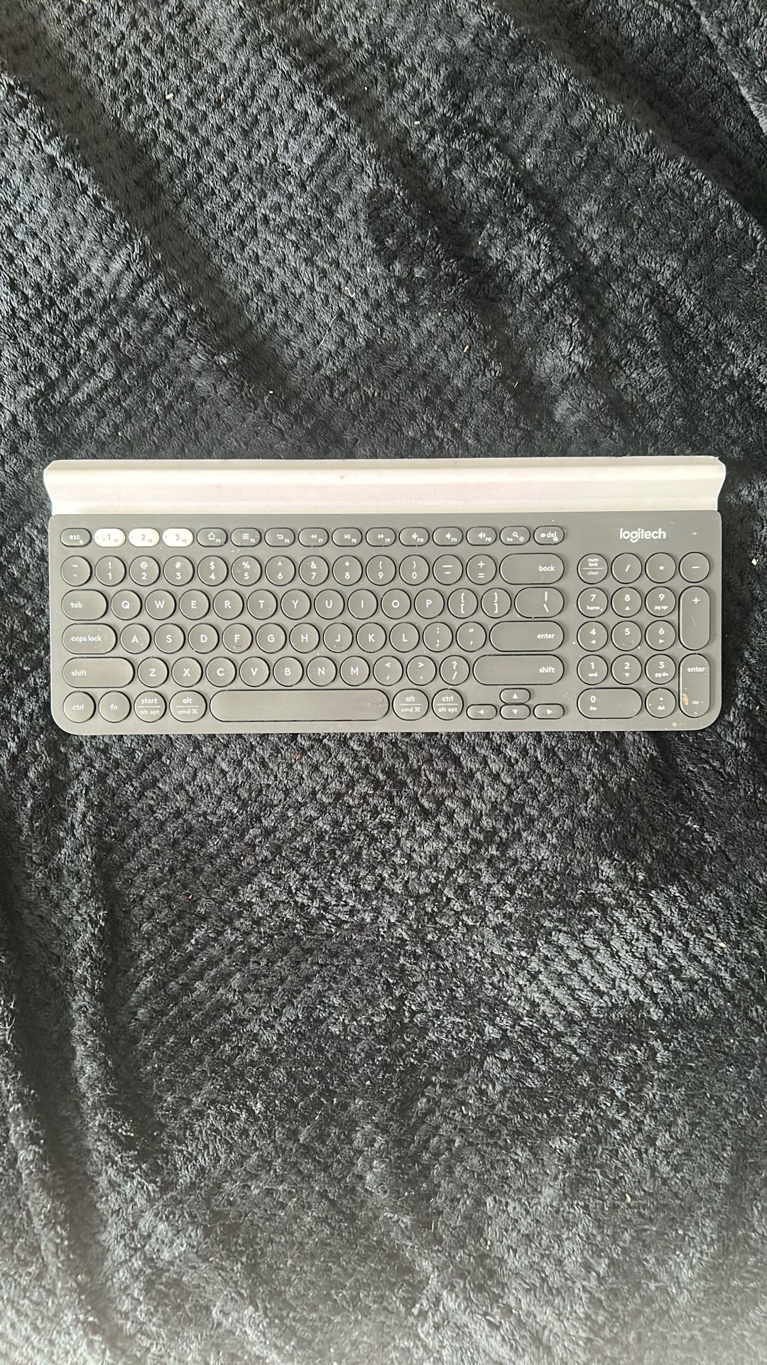 Logitech K780 Bluetooth Keyboard