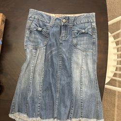 Jeanne skirt size 7