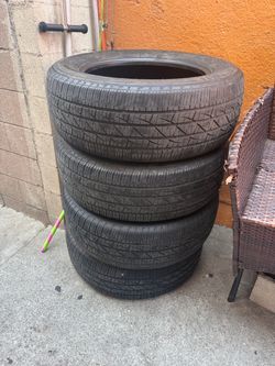 275/60R20 tires