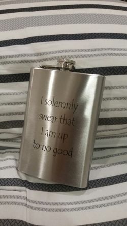 Stainless steel flask(8oz).
