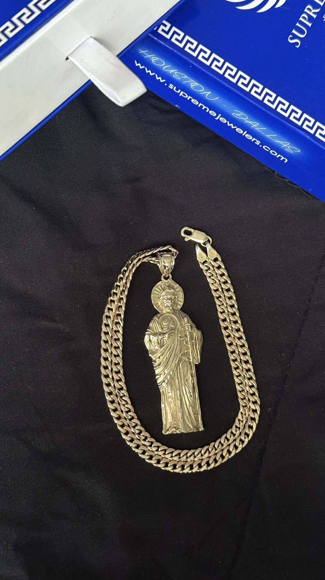 10k St.Jude Pendant & 10k Cuban Chain