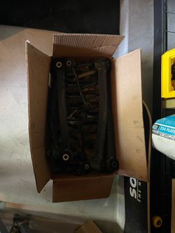 Stock Jeep Wrangler JL (2018) Suspension