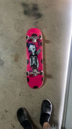 Skateboard
