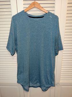 Lululemon men’s shirt