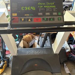 Precor 964 Treadmill