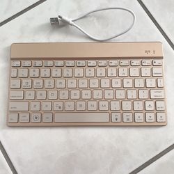 Bluetooth Wireless Keyboard, Chargeable. Able To Connect To Android , Windows And iOS.