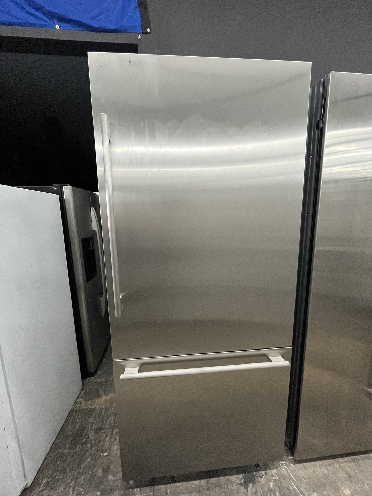 Thermador Stainless Steel 36” Bottom Freezer Built In Fridge