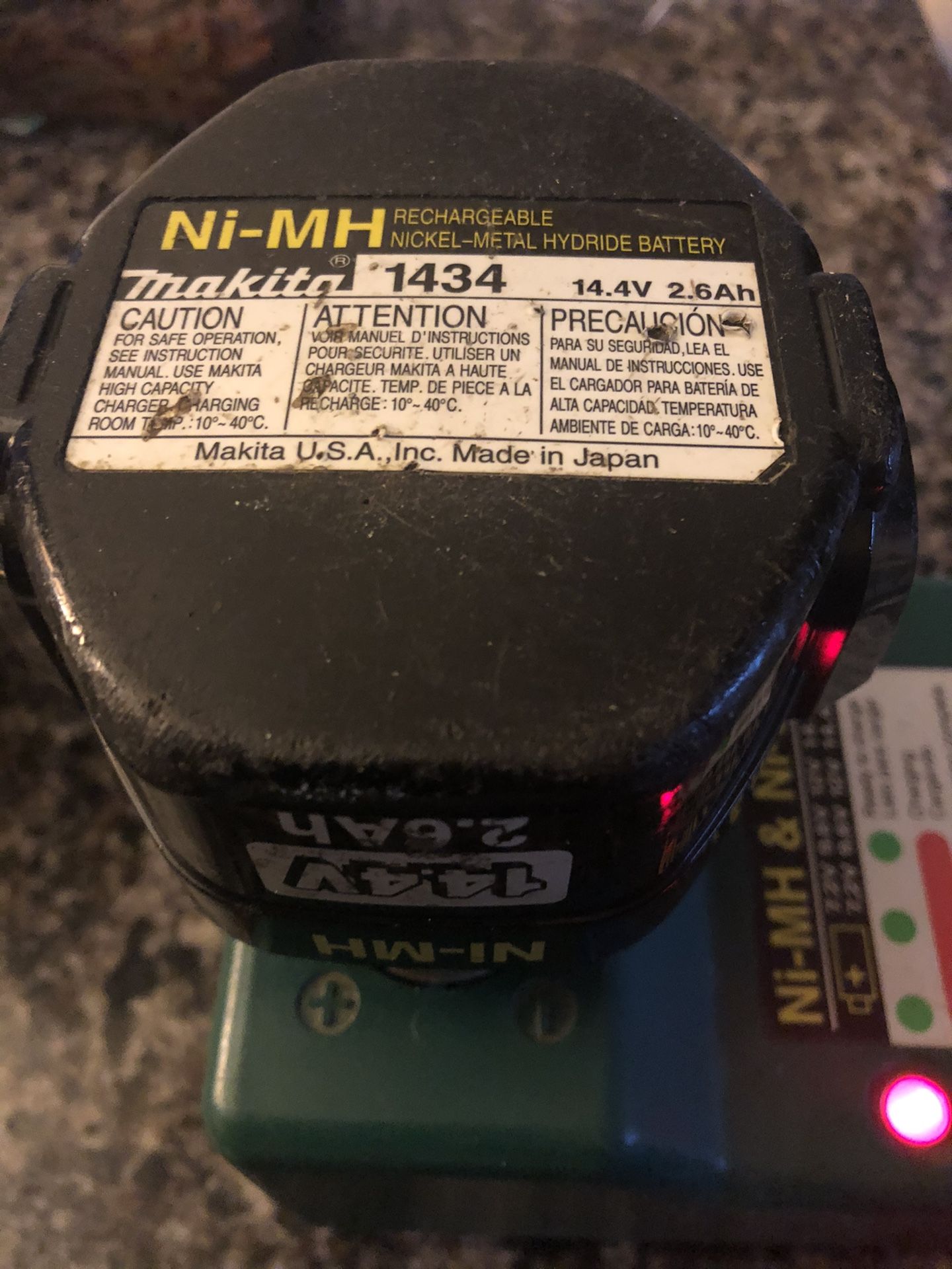 Makita 14.4 Drill, Battery, & Charger