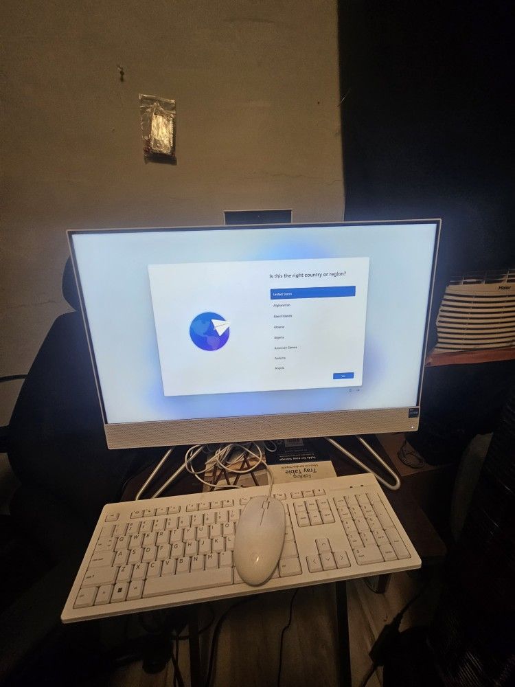 las 2 computadoras Windows 11 Home $650