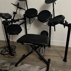 Alesis Nitro Drum Set 