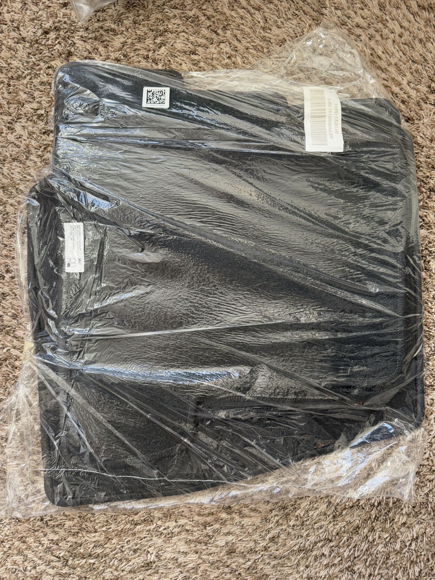 Ford Escape 2013-19 Carpet Floor Mats OEM 4 PC BLK C520 EJ(contact info removed)D00AA35B8
