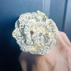 Oversized Embllished Rose Cocktail Ring