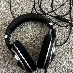 Sennheiser HD 599SE Over-Ear Headphones Black/Silver Wired, Open Back